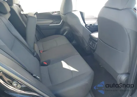 2024 Toyota Rav4 Xle from USA, damaged, VIN 2T3W1RFV2RW323084